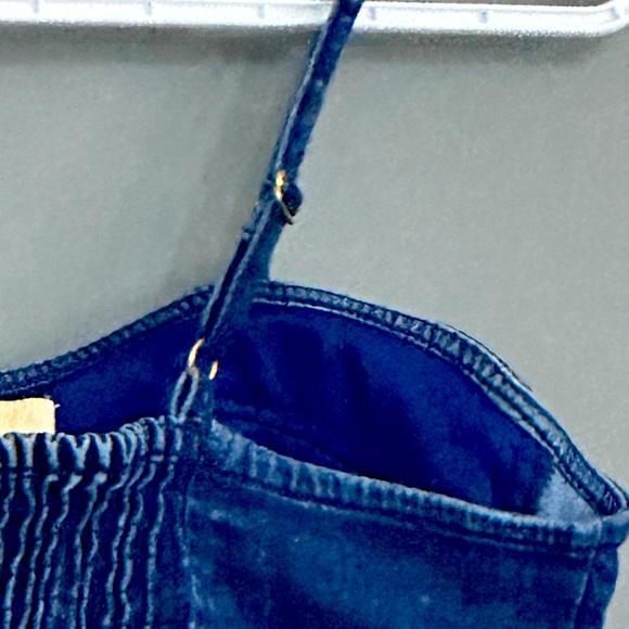 Jean like crop top  with adjustable straps and knot in front of - Picture 2 of 4